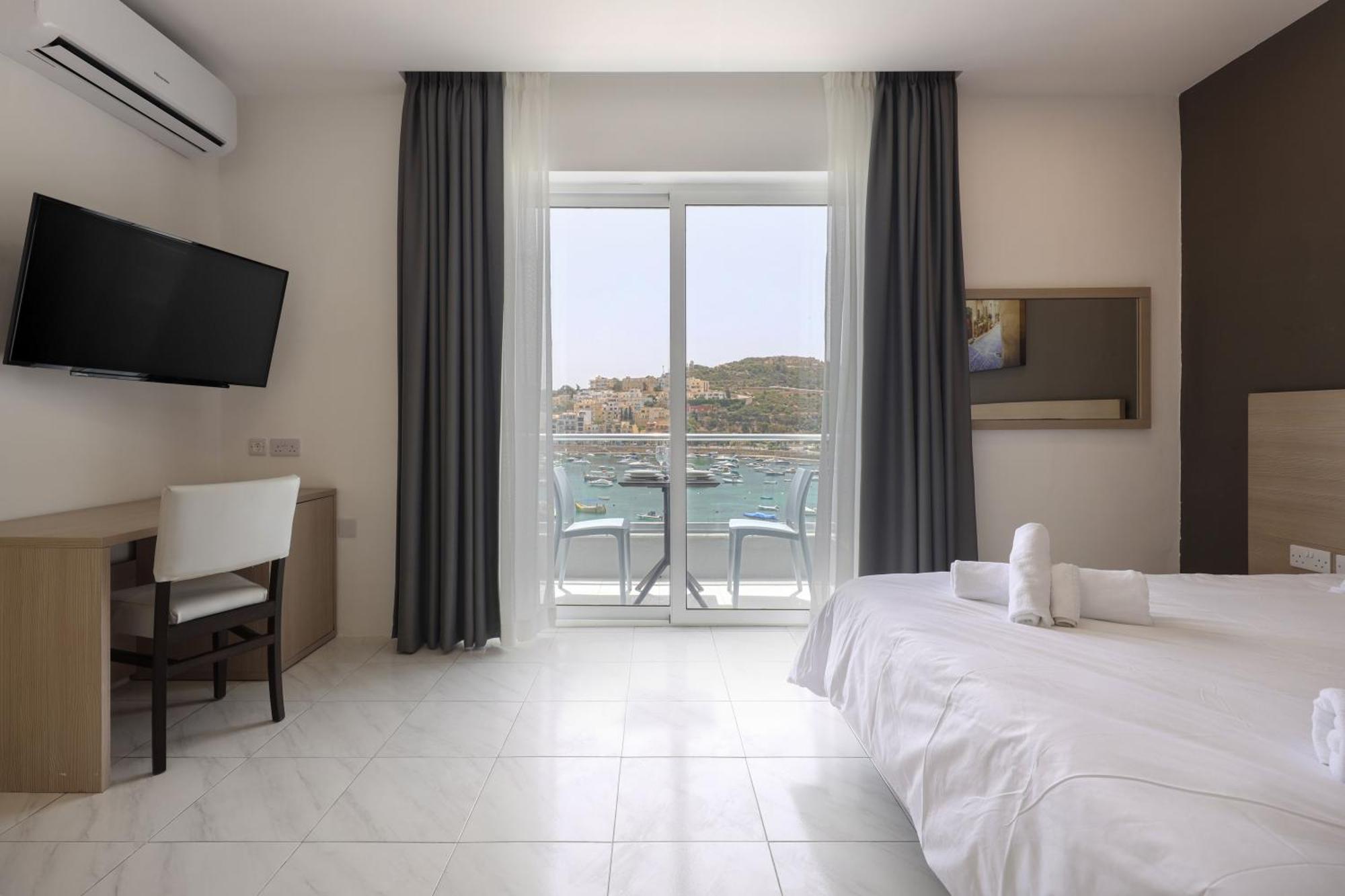 Seaview Stays St. Paul's Bay Camera foto